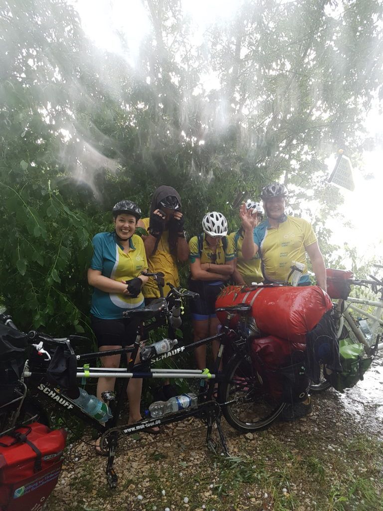 Team Süd MT von Regenschauer überrascht