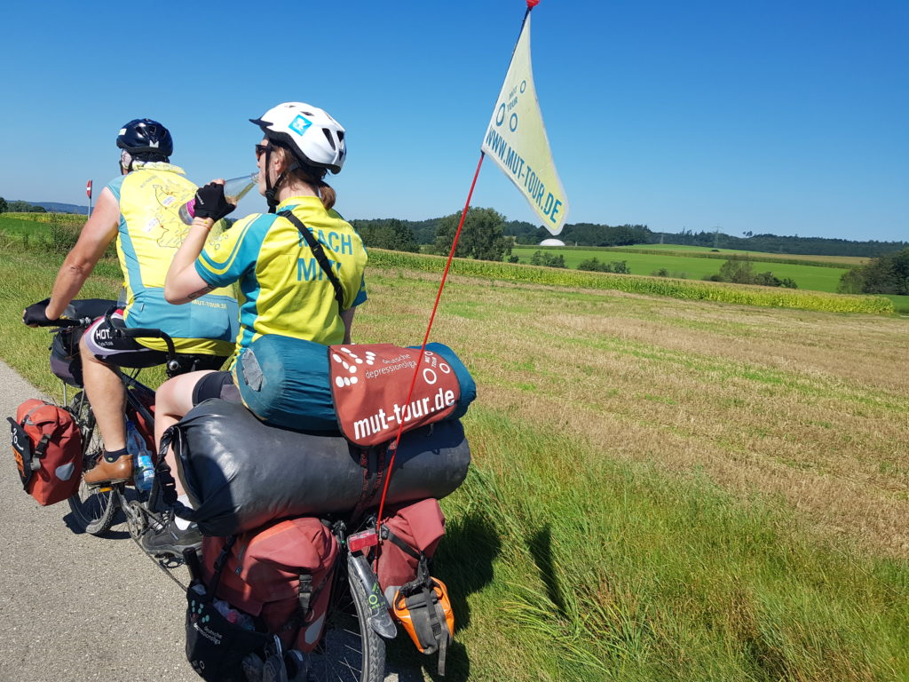 auf einem Tandem muss die hintere Position lernen Kontrolle abzugeben