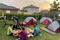 MT23_Zelten-im-Vorgarten-Gastfreundlichkeit